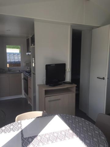 Mobile-Home 100M Plage Utah Mme Surget Sainte-Marie-du-Mont  Exterior foto
